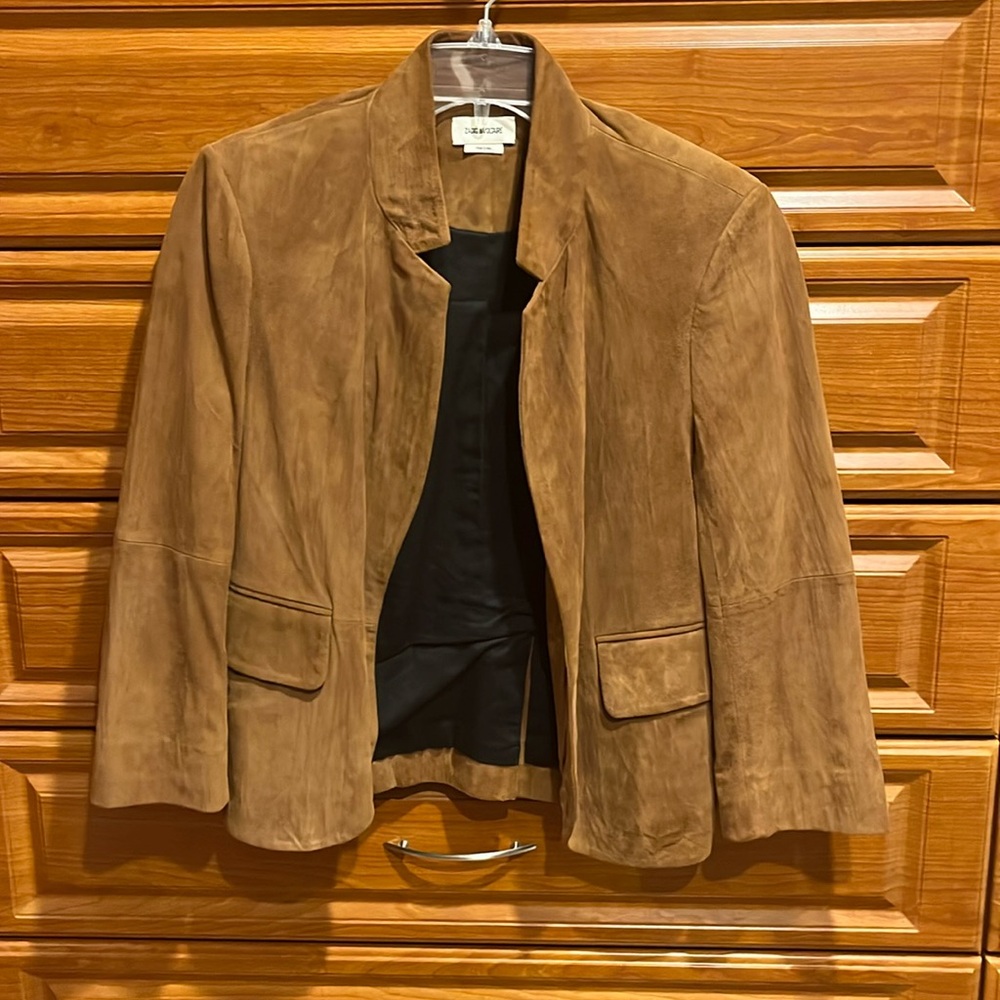 Brown goat leather suede blazer NWOT— This is the IT look of fall!!